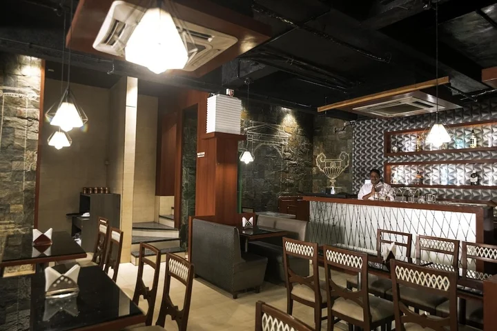 Нави-Мумбай: Hotel Monarch Guestline in MIDC Rabale, Navi Mumbai