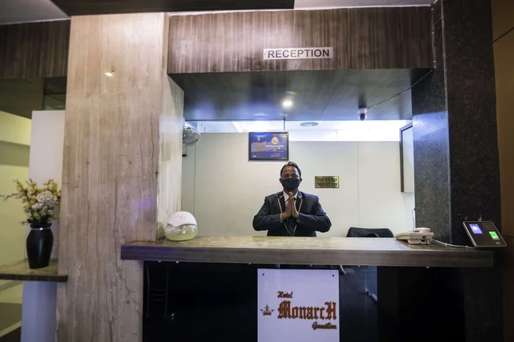 Нави-Мумбай: Hotel Monarch Guestline in MIDC Rabale, Navi Mumbai