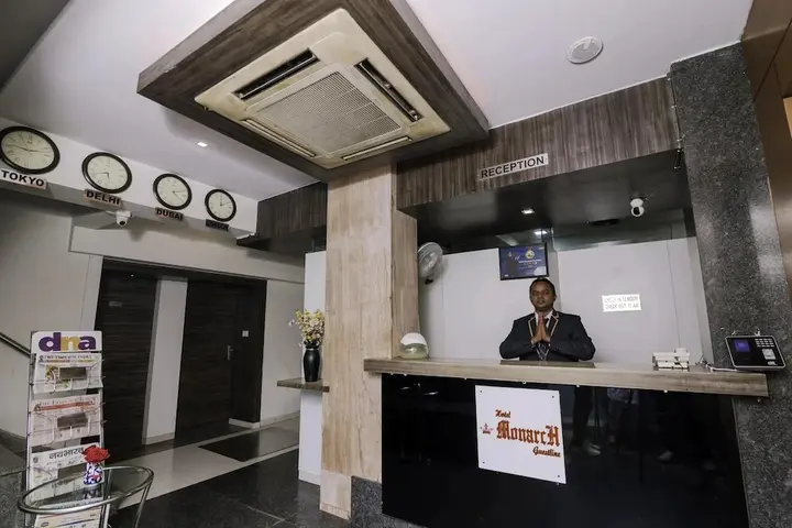 Нави-Мумбай: Hotel Monarch Guestline in MIDC Rabale, Navi Mumbai