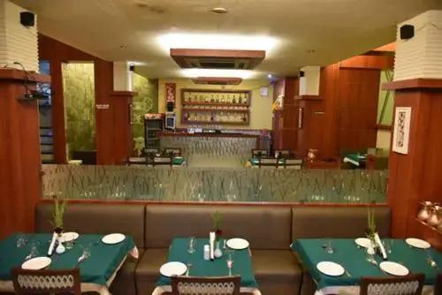 Нави-Мумбай: Hotel Monarch Guestline in MIDC Rabale, Navi Mumbai