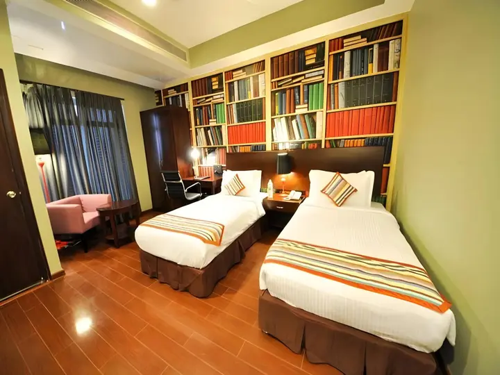 Нагпур: OYO Premium Nagpur Airport Road