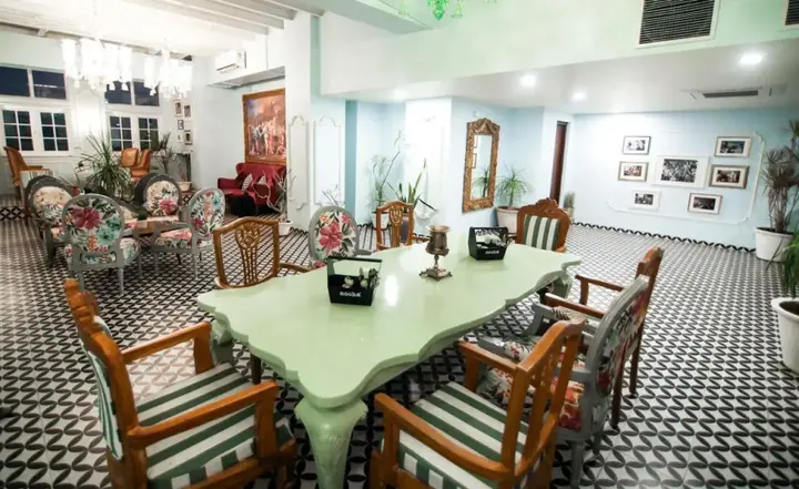 Нагпур: OYO Premium Nagpur Airport Road