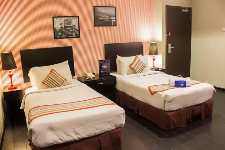 Нагпур: OYO Premium Nagpur Airport Road