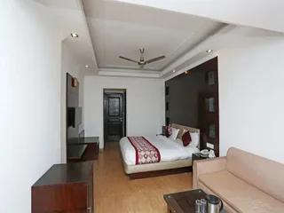 Манали: OYO 1492 Hotel Broadway Inn