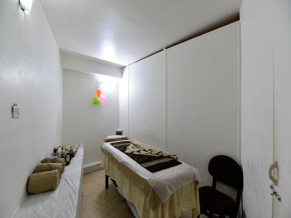 Манали: OYO 1492 Hotel Broadway Inn