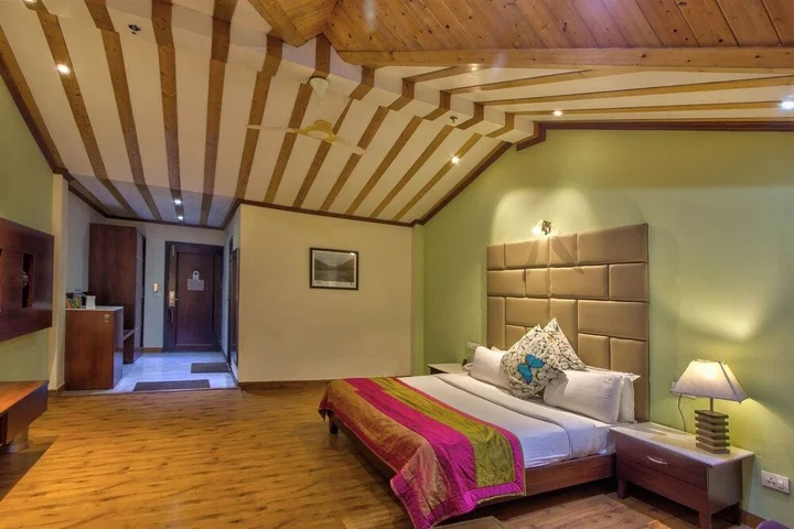 Манали: Hotel Piccadily Manali