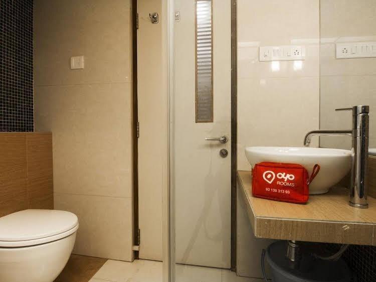 Тхане: OYO Premium Passport Office Thane