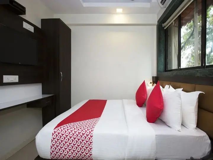 Мумбаи: OYO 27994 Hotel Royal Comfort