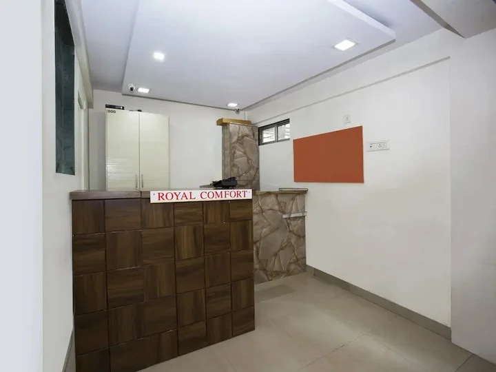 Мумбаи: OYO 27994 Hotel Royal Comfort