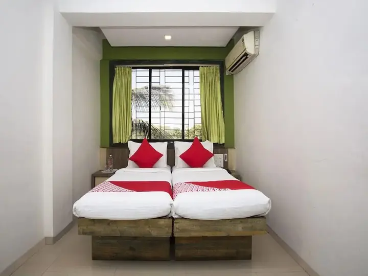 Мумбаи: OYO 27994 Hotel Royal Comfort