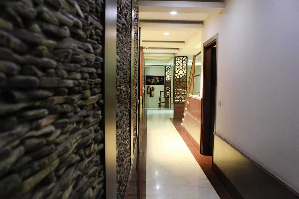 Нью-Дели: OYO 1208 Hotel Aman Palace