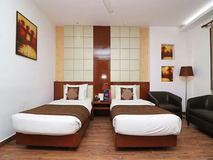 Фаридабад: OYO 1574 Hotel Abhinandan