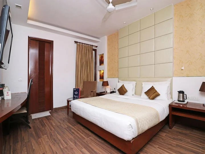 Фаридабад: OYO 1574 Hotel Abhinandan
