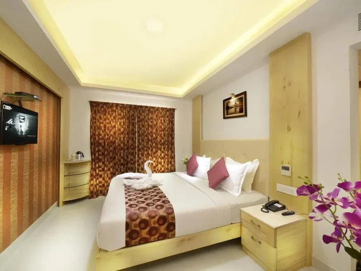 Соманур: Hotel Mahis Gateway