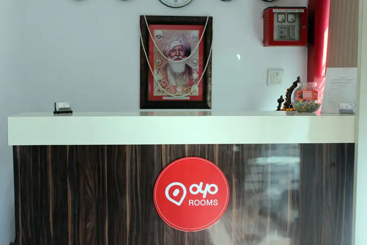 Нью-Дели: OYO 526 Hotel Asees Inn