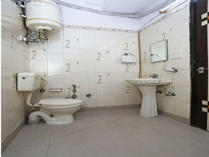 Нью-Дели: OYO 526 Hotel Asees Inn