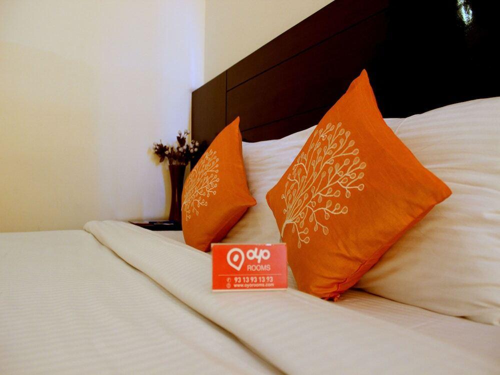 Гуруграм: OYO Premium Sikandarpur Metro 2