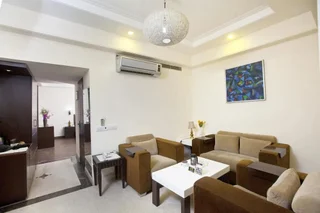 Гуруграм: OYO Premium Sikandarpur Metro 2