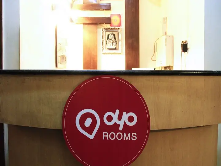 OYO Rooms Near Jalvayu Towers- Sector 56 — фото 2