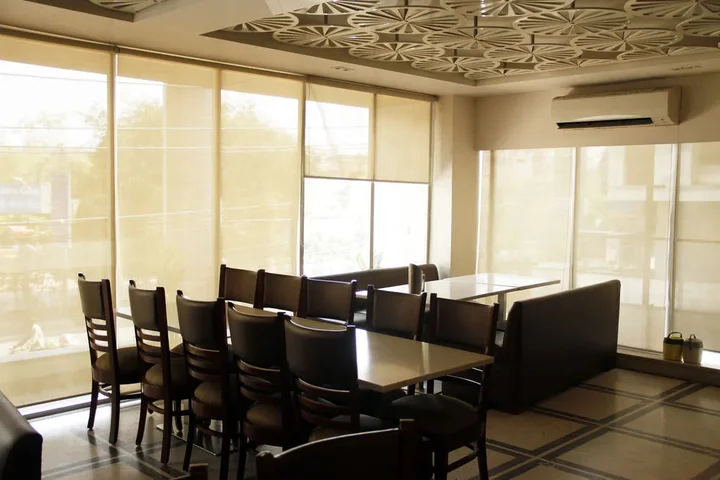 Газиабад: JPS Residency