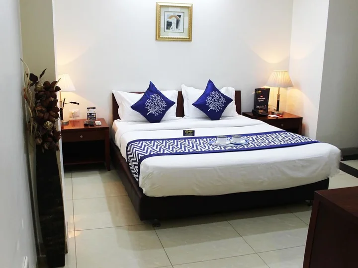Газиабад: Hotel Blue Stone