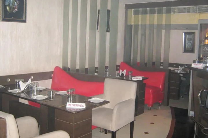 Фаридабад: OYO 1922 Hotel Rajmandir