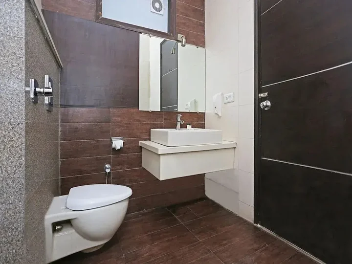 Газиабад: Capital O 1391 Hotel Pushpa Vilas