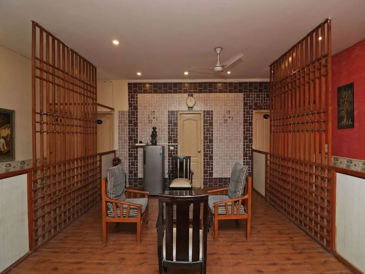 Гуруграм: OYO 12968 Hotel The Domus