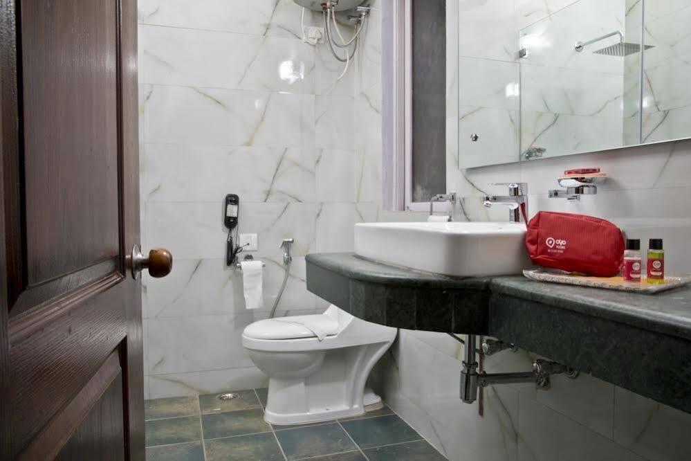 Гуруграм: OYO Premium Plaaza Tower