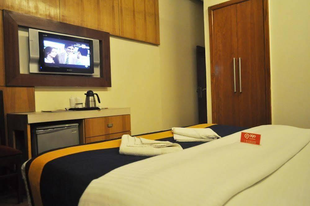 Гуруграм: OYO Premium Old Gurgaon