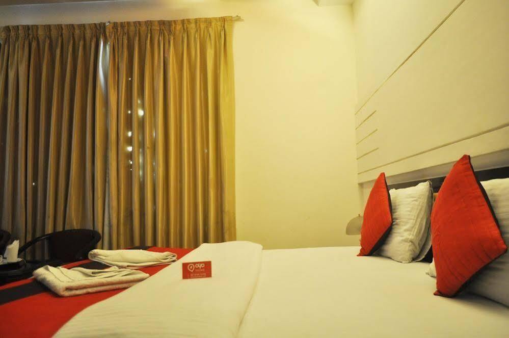 Гуруграм: OYO Premium Old Gurgaon