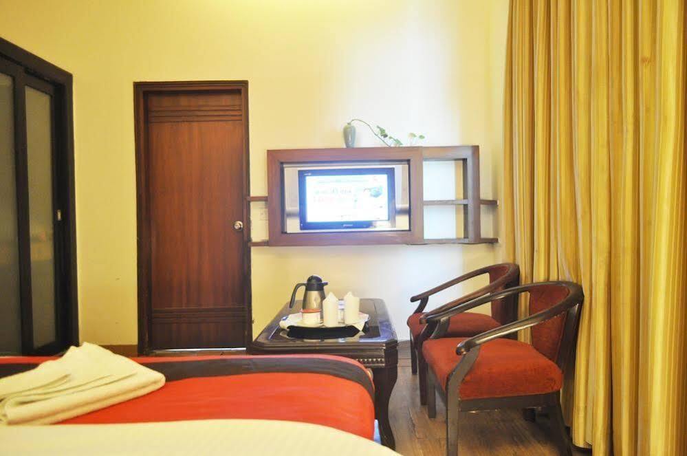 Гуруграм: OYO Premium Old Gurgaon