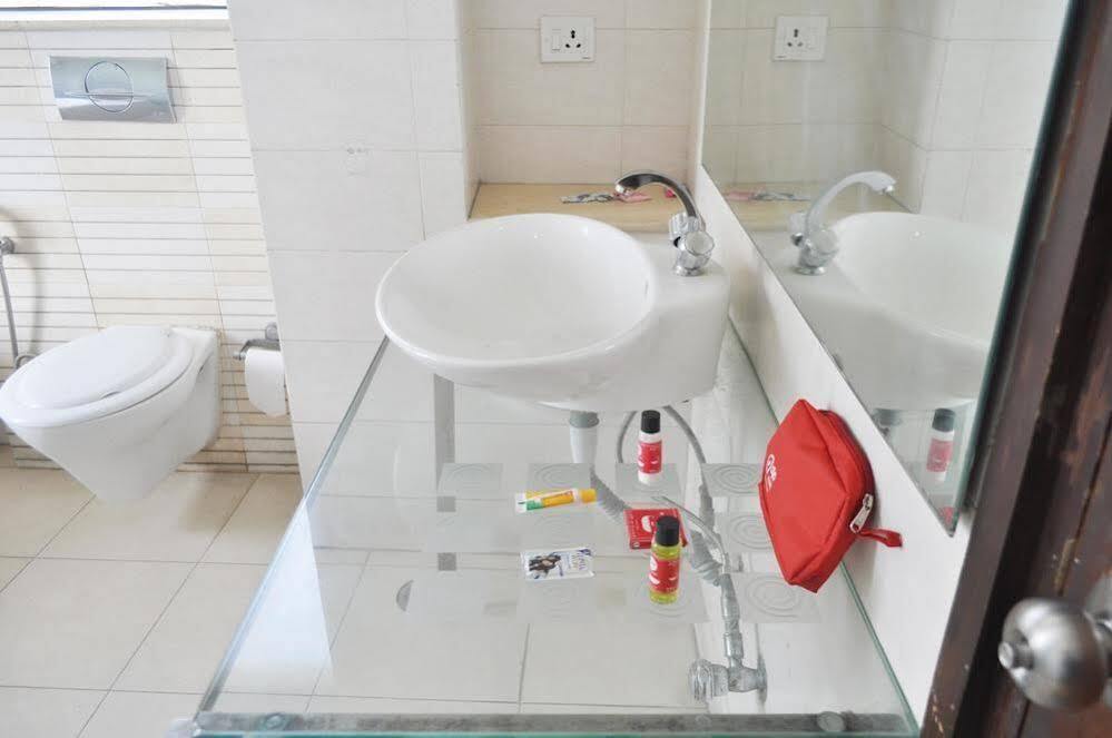 Гуруграм: OYO Premium Old Gurgaon