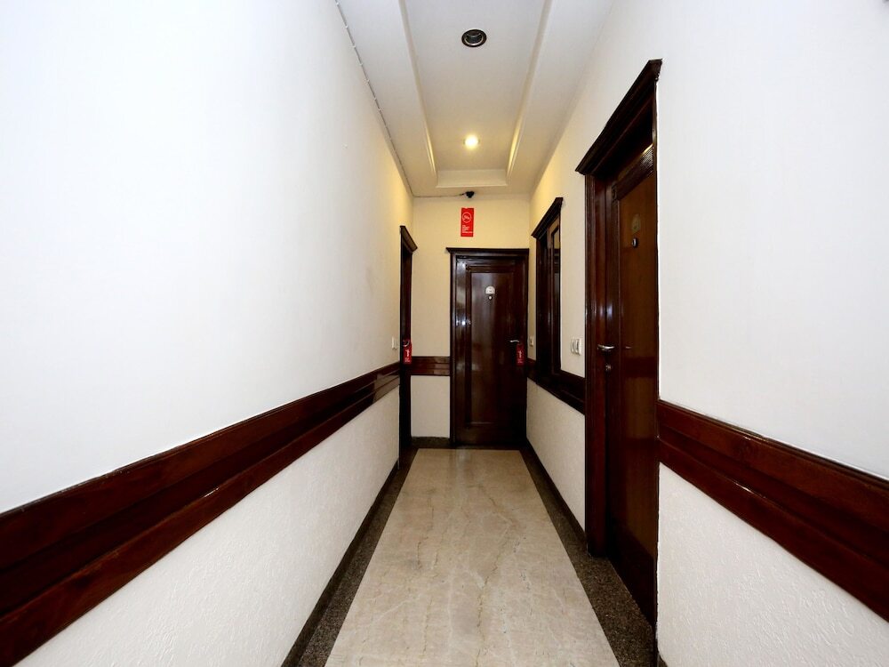 Чандигарх: OYO 808 Hotel Alora