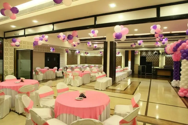 Панчкула: OYO 1832 Hotel Parbhat Inn