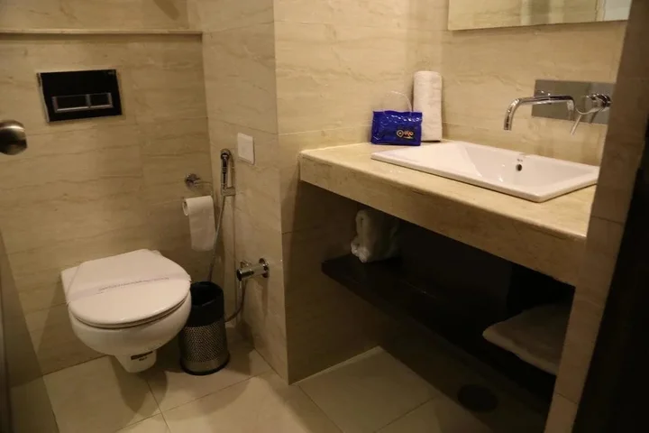 Мохали: OYO Premium IVY Hospital