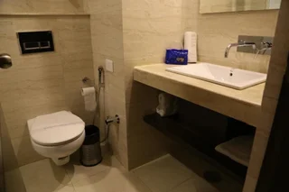 Мохали: OYO Premium IVY Hospital