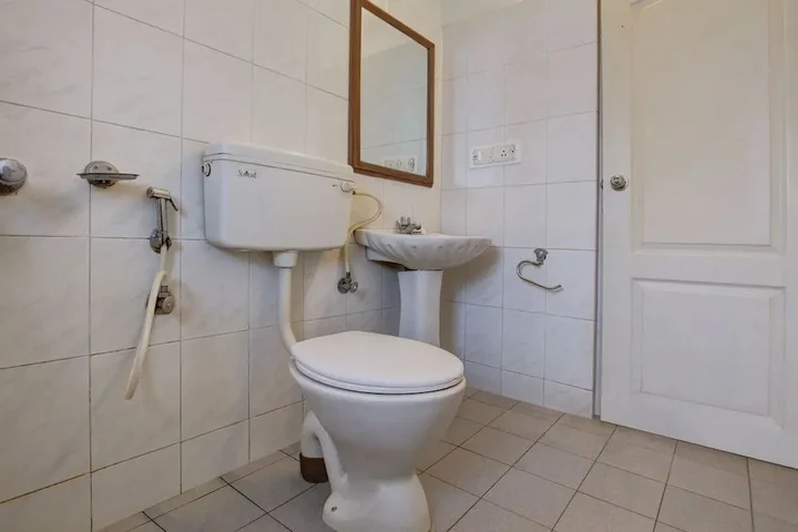 Бангалор: OYO 27005 The Woodbridge Hotel