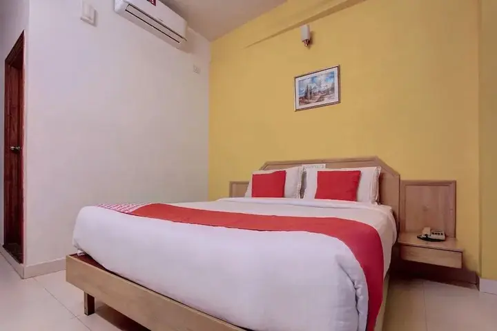 Бангалор: OYO 27005 The Woodbridge Hotel