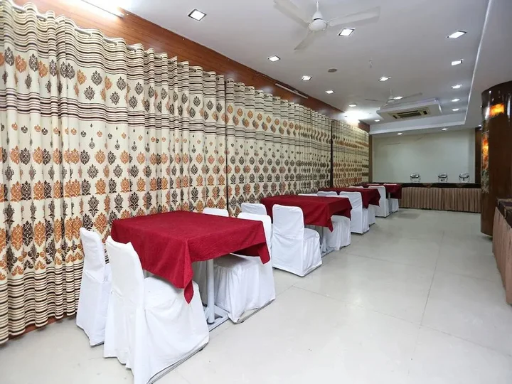 Бхопал: Hotel Satya Vilas