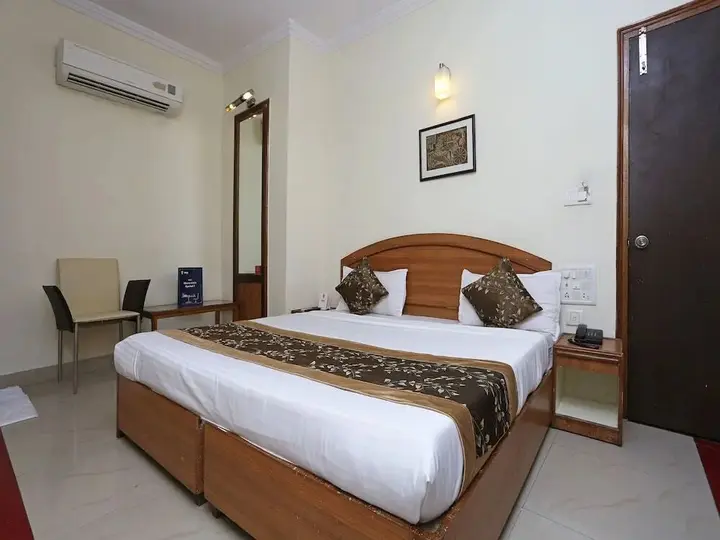Бхопал: Hotel Satya Vilas