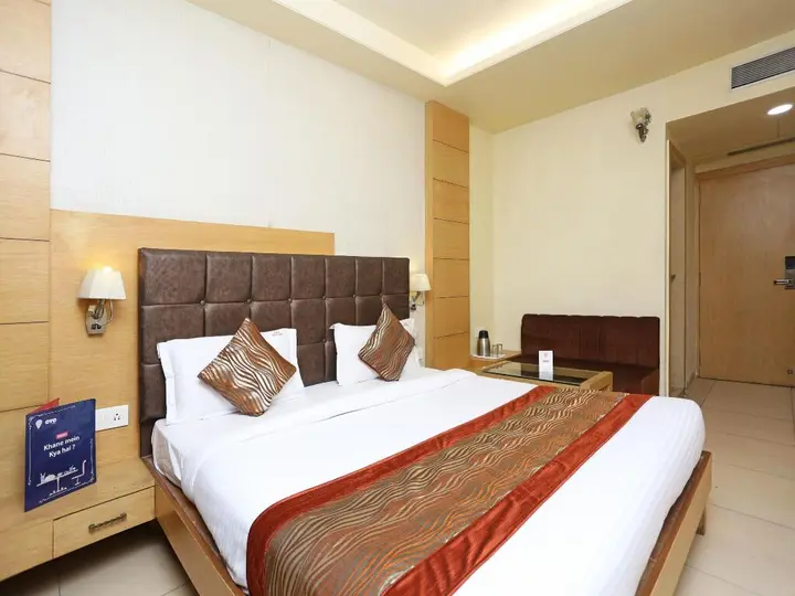 Бхопал: Capital O 1547 Hotel The Oasis