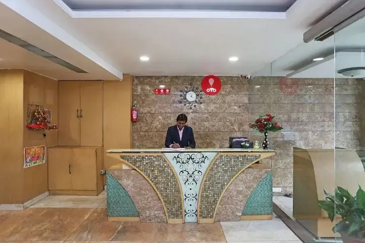 Бхопал: Capital O 1547 Hotel The Oasis