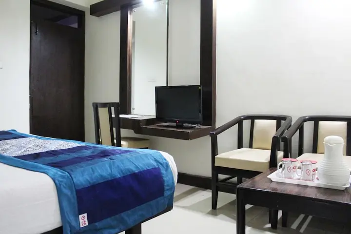 Дехрадун: OYO 1818 Hotel Central