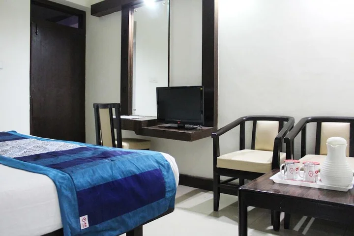 Дехрадун: OYO 1818 Hotel Central