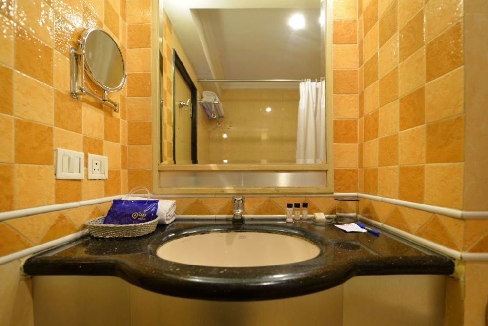 Хидерабад: OYO 1701 Hotel NKM's Grand