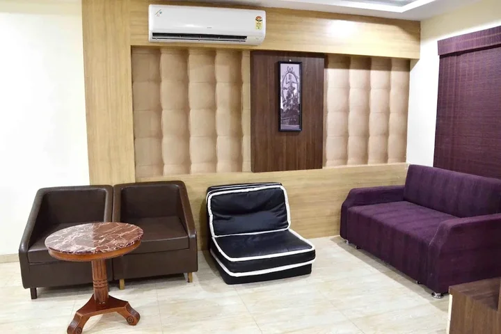Индаур: OYO 1290 Hotel Prashant