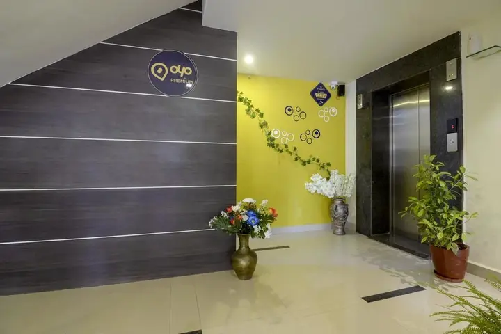 Карвар: Hotel West End
