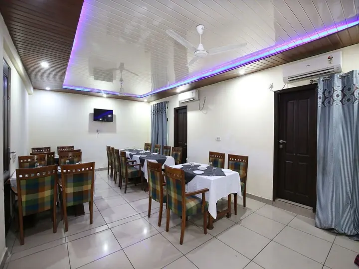 Джаландхар: OYO Rooms Sodal Mandir Jalandhar