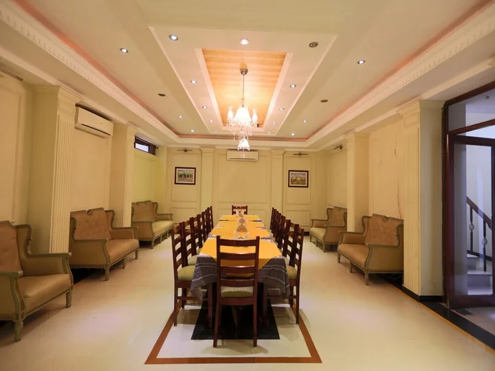 Джаландхар: OYO 1211 Hotel Grand Horizon